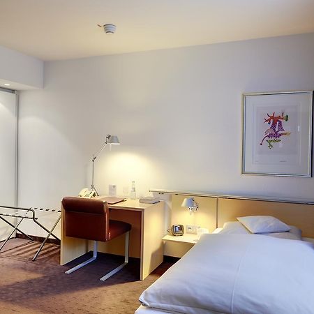 Maternushaus Hotel Koln Bagian luar foto