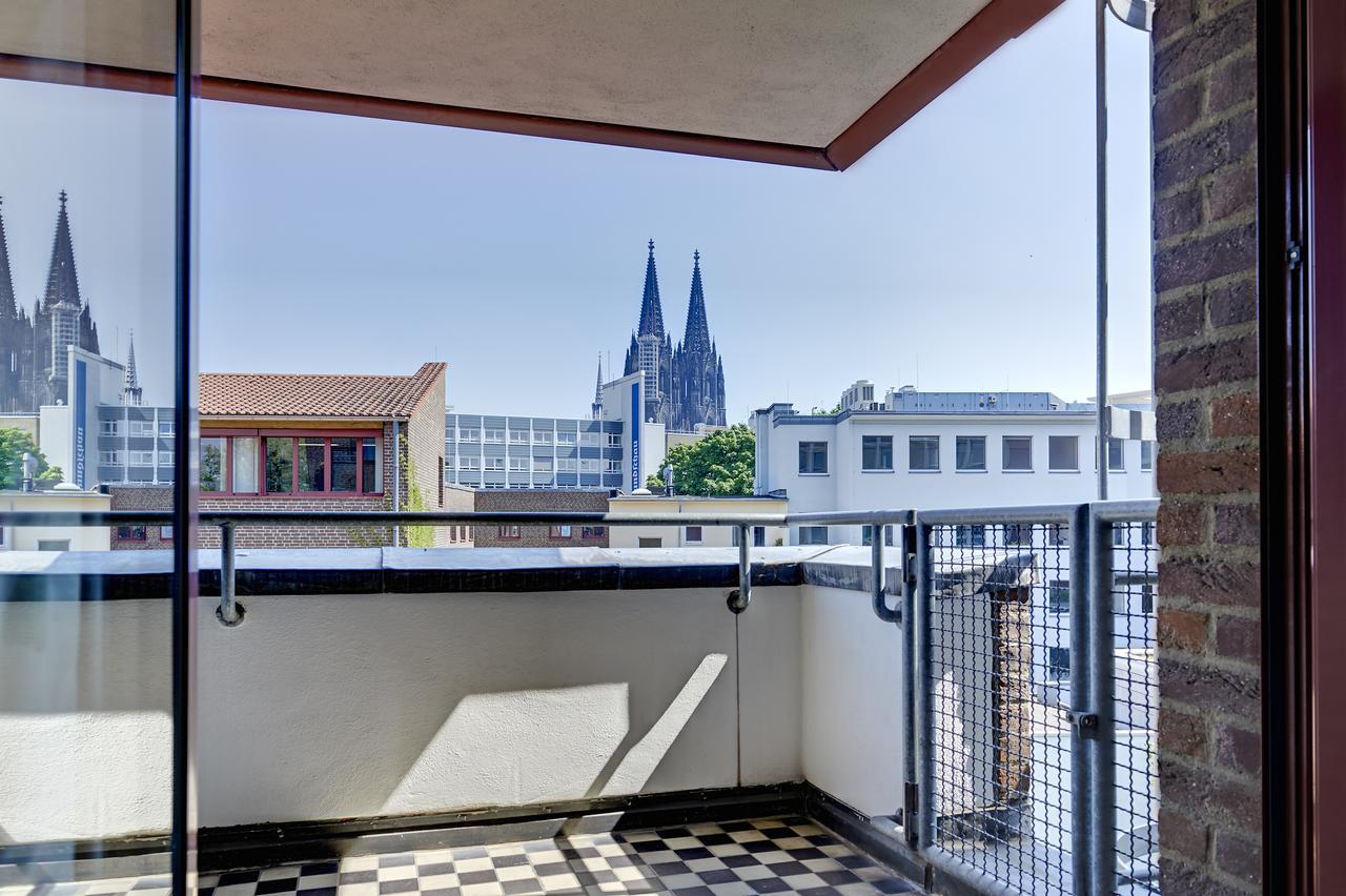 Maternushaus Hotel Koln Bagian luar foto